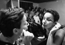 Recenze: Bytové divadlo Ferdinanda Vaňka aneb To nemá chybu. Ale ráj na zemi to není