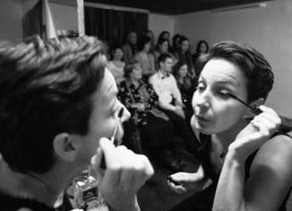 Recenze: Bytové divadlo Ferdinanda Vaňka aneb To nemá chybu. Ale ráj na zemi to není