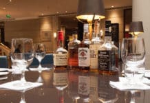 The Bourbon Bar dokazuje, že i hotelové bary mají co nabídnout