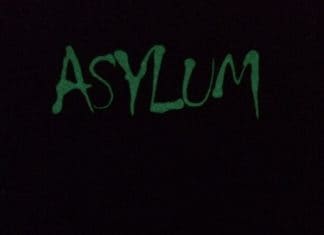 Asylum: kdo je tady blázen?