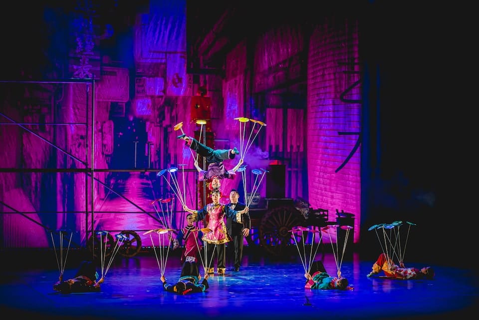 Cinsky narodni cirkus