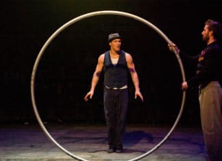 Vyhřívané šapitó, svařené víno a špičkoví akrobati. To vše na LeDní Letné