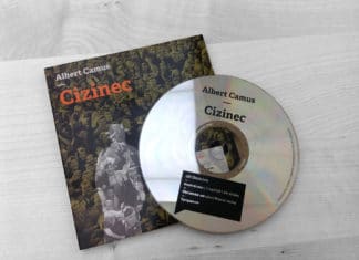 Cizinec: dávka nihilismu přímo do vašich sluchátek