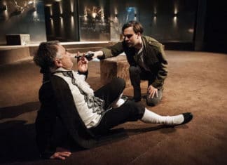 Úklady a láska: „Já s ním šťastná být nemohu, ale ty nesmíš!“