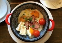 Bistro à Table! Ke stolu… a bez mouky