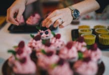 Rozhovor s Lelí z Lelí’s Cupcakes: „Miluju dělat lidem radost prostřednictvím malých dortíků, koukat se na to štěstí v jejich očích, když je poprvé spatří a na ten výraz ve tváři, když je ochutnají…“