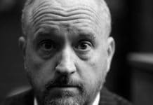 Kufr se zvedá smíchem: Louis C.K. šel dál, my s ním