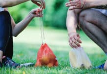 Český start-up vyrábí z unikátní kompostovatelné tkaniny znovupoužitelné sáčky k nákupu ovoce a zeleniny