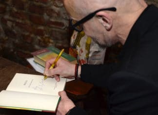 Severský pozdrav Larse Saabyeho Christensena a Katariny Bivald