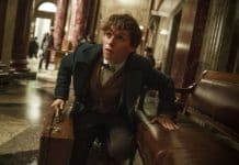 Kde najít fantastická zvířata? To se nedozvíte. Film potěší atmosférou, bohužel ne příběhem