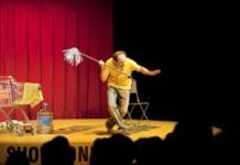 Recenze Caveman: Jeskynní muž v Čechách