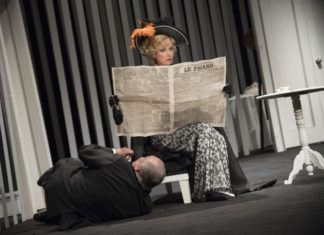 Recenze: Když ptáčka lapají… je Kameňák na divadelních prknech