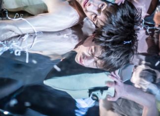 Racek: Sled nešťastných lásek až na druhé koleji