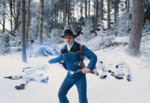 Vybíráme z TV programu: Elton John, Apple i Karel Roden