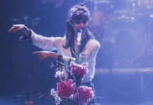 FOTOREPORT: Yael Shoshana Cohen s kapelou Lola Marsh přivezli do pražské Akropole letní náladu