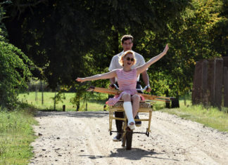 Film Zahradnictví: Nápadník. Konečně si můžeme pustit Pelíšky