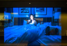 Dereck Hard a jeho sponzorovaná nafukovací panna