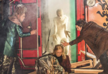 Opulentní Faust pojatý jako dekadentní road trip baví ve Stavovském divadle