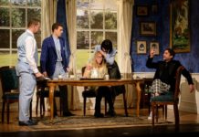 Linie krásy: Chmurný osud gaye, nebo legendární pád Thatcherové?