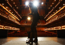 Film Nico 1988. Drogy, alkohol a vyhaslá hvězda