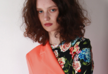 Kolekce Jaro/Léto 2018 značky BSTEPAN představuje svěží vzhled pro
moderní ženu