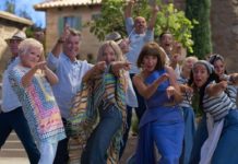 Film: Mamma Mia! Here We Go Again (2018). Ošatka humoru a melodií