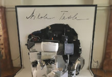 Kouř a zrcadla v Illusion Art Museum Prague