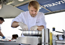 Úžasná gastronomie i výhled, to je Dinner in the Sky