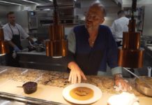 Dokument Tenkrát na východě s Emirem Kusturicou (2018) aneb Divoký kapitalismus na Spektru