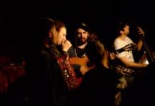 Denver Broncos UK přivezli do brněnského Kabinetu svou novou desku