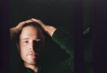 RECENZE: James Blake a jeho zhudebněná melancholie