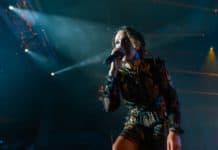 Zaz rozhoupala Forum Karlín