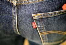 Kdysi byly zakázány, dnes jsou každodenní záležitostí – jak prišly džíny do módy?