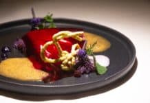 Utajená krápníková jeskyně uprostřed Václaváku ukrývá restauraci Triton