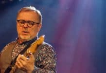 KONCERT MICHALA PAVLÍČKA: šestistrunná magie, pravda a láska