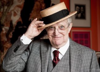 Dokument: Jiří Suchý (2019) – Lehce s životem se prát. Suchý suchý dokument nedopustí Z filmu Jiří Suchý – Lehce s životem se prát