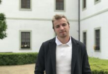 Hokejista Lukáš Rousek: „První výplatu jsem utratil za Playstation…“