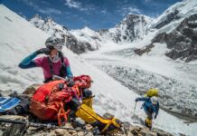 Dokument K2 vlastní cestou (2020). Jak se proplakat k úspěchu