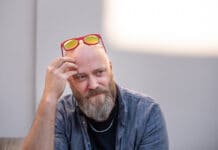 „Systém selhává, zdravotníci i pacienti potřebují motivaci,“ říká bývalý záchranář Vít Samek Vít Samek