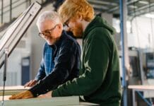 Ed Sheeran uvádí na trh vlastní kytary