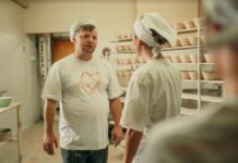 Tvůrci sKORO NA mizině přichází s novým seriálem LIGA MUŽSKÉ MOUDROSTI Liga mužské moudrosti