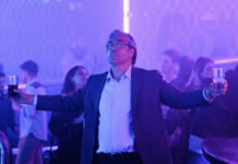 Dobrý šéf (2022) hraje na mrazivou realitu, humoru ale příliš nemá