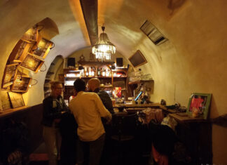 Festival Prague Fringe má šarm, kvalita představení ale kolísá