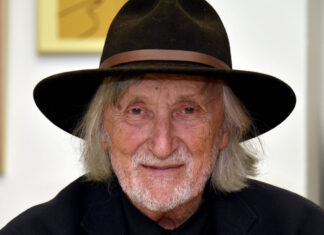 Fellini východu už sedí na nebeském konári a je mu dobre Wikimedia Commons CC BY SA 4.0.