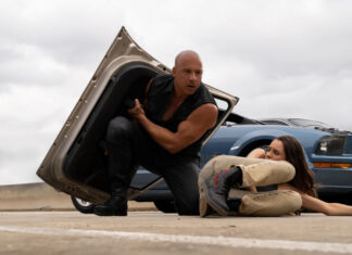 Film Rychle a zběsile 10. 65 minut akce, 75 melodramatu a klišé