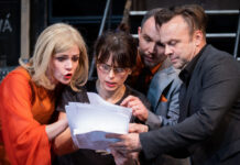 Bez roucha, ale s elánem