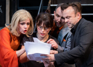 Bez roucha, ale s elánem