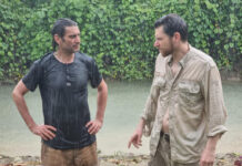 Film Dvě slova jako klíč (2023): Obrázkové leporelo (ne)propojené spoustou trapných klišé