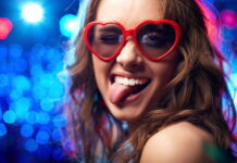 Lesk a bída jedné z nejznámějších barových ulic v Česku – ostravské Stodolní.