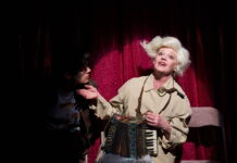 Uvnitř banánu: hudba jako střep vytažený ze zátylku